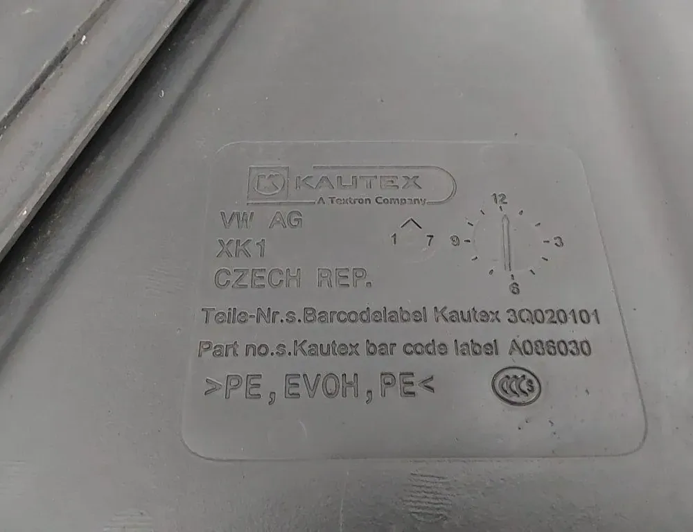 SKODA Superb 3 generation (2015-2023) Rezervor de combustibil 3Q0201021GB 34749728