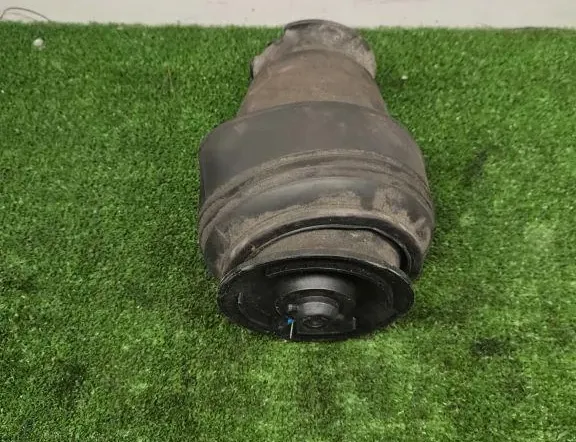 BMW 5 Series E60/E61 (2003-2010) Air Spring 3712676666702,37126766667 34244883