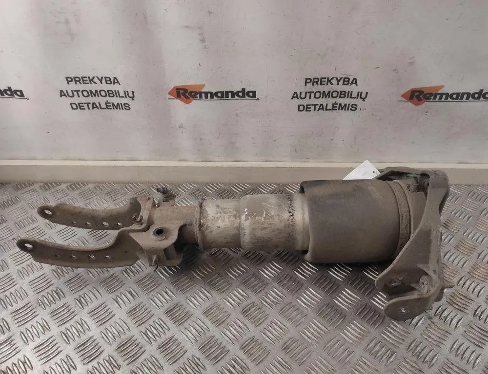 VOLKSWAGEN Touareg 1 generation (2002-2010) Front right pneumatic shock absorber 04218A 31586672