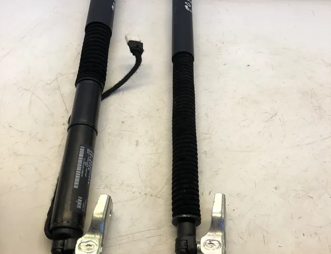 BMW X3 M F97 (2019-2023) Shock absorber set 9482795 34987682