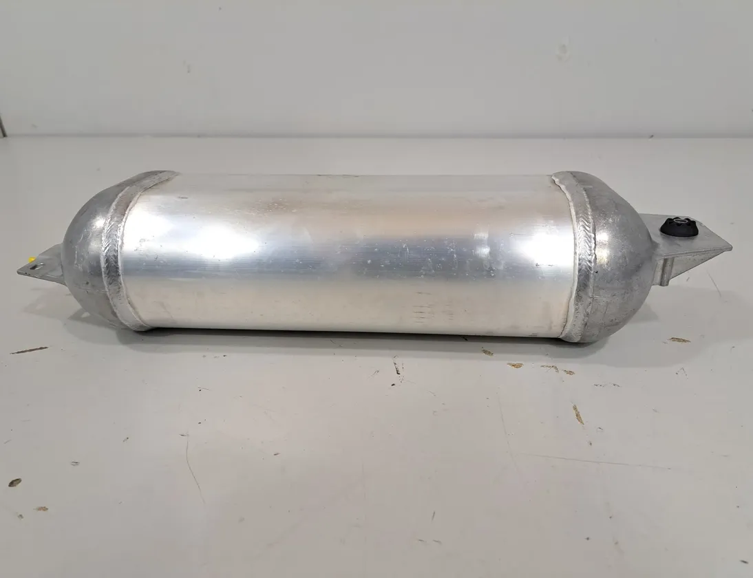 BMW X7 G07 (2018-2024) Air reservoir 6878492 31535800