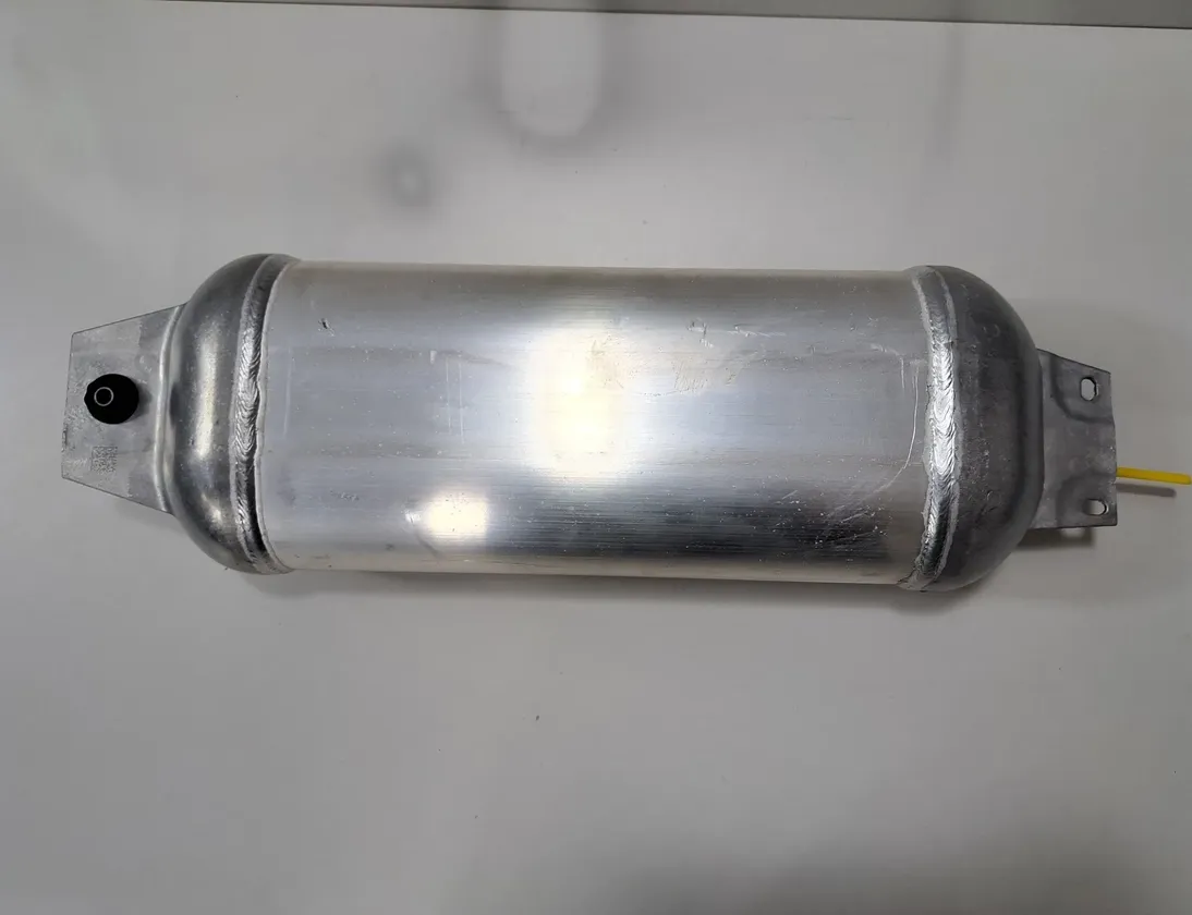 BMW X7 G07 (2018-2024) Air reservoir 6878492 31647185