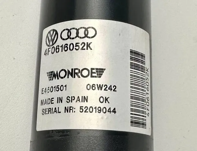 AUDI A6 C6/4F (2004-2011) Front Right Shock Absorber 4F0616040,4F0616040T,4F0616040R,4F0616040Q,4F0616040P,4F0616040N,4F0616040M,4F0616040J,4F0616040AB,4F0616040AA,4F0616040S 28245131
