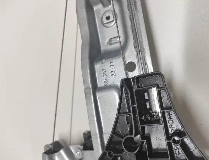 OPEL Insignia A (2008-2016) Front Right Door Window Regulator 966307 22717479