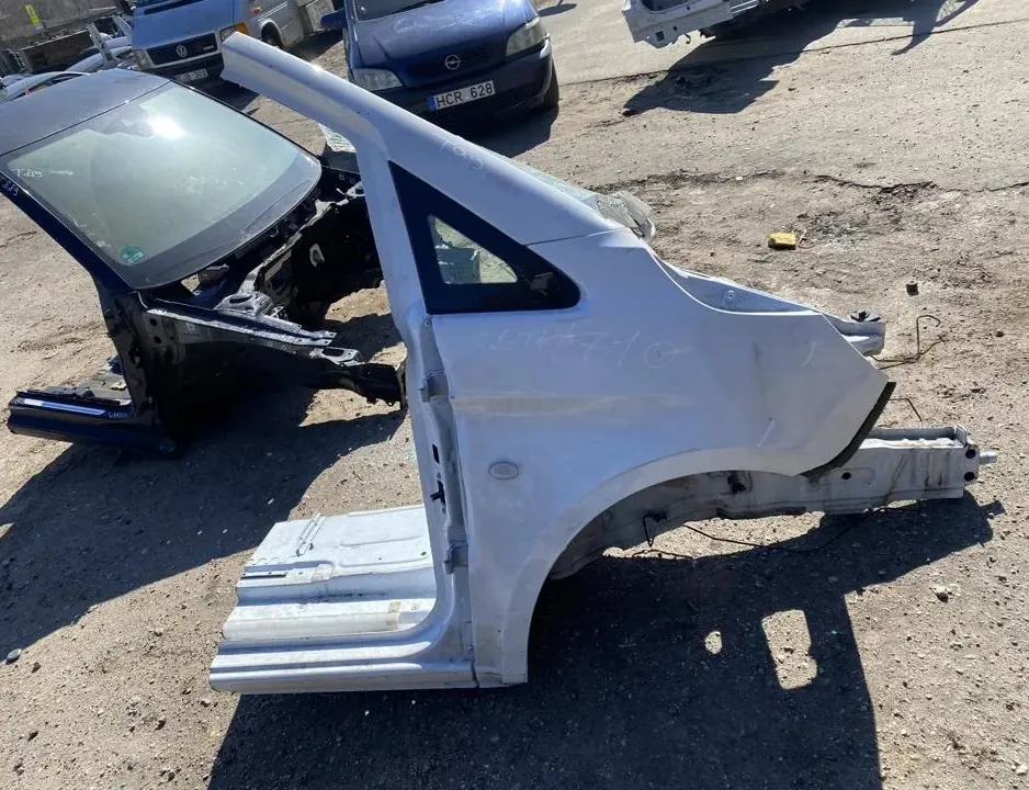 MERCEDES-BENZ Vito W447 (2014-2023) Front Right Quarter Panel 35061788