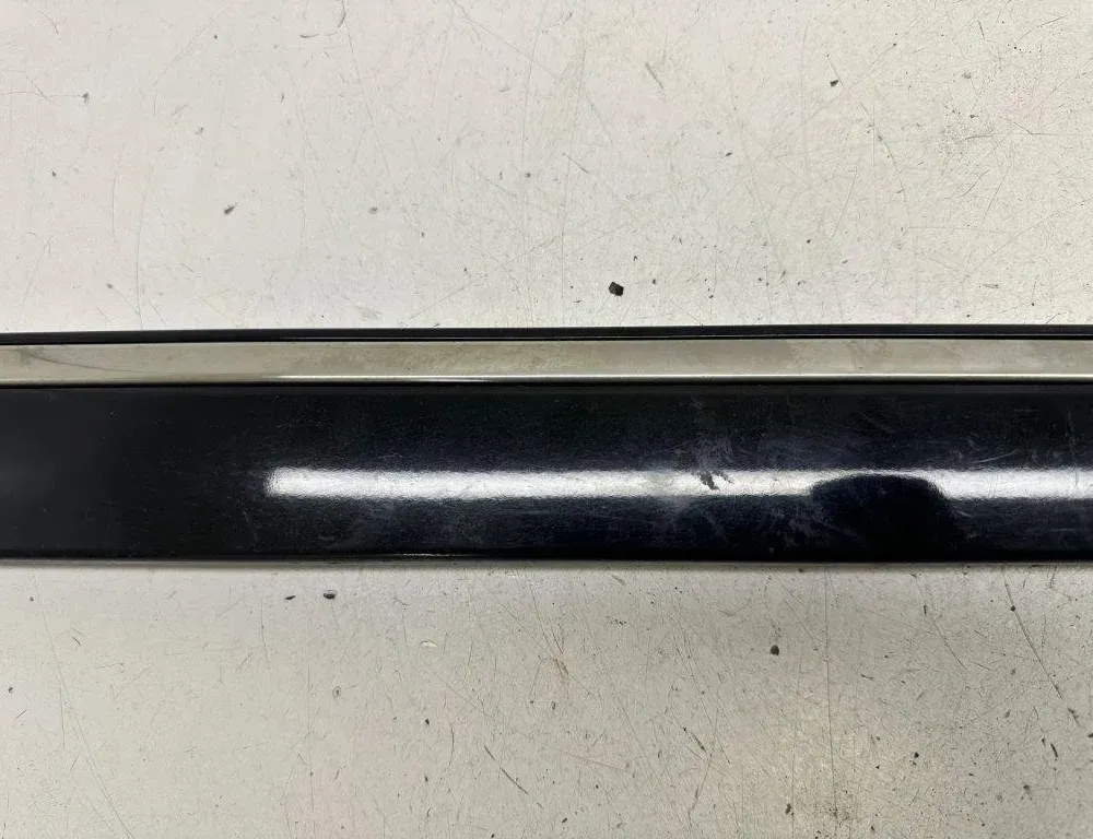 MERCEDES-BENZ E-Class W211/S211 (2002-2009) Front Right Door Molding A2116902062 30589758