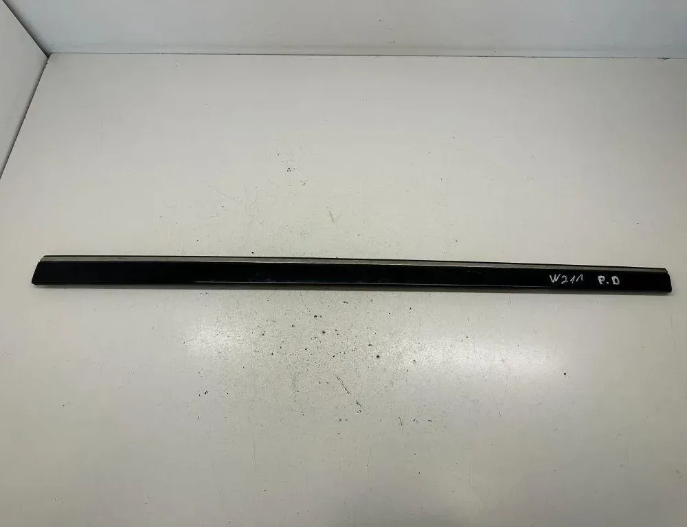 MERCEDES-BENZ E-Class W211/S211 (2002-2009) Front Right Door Molding A2116902062 30589758