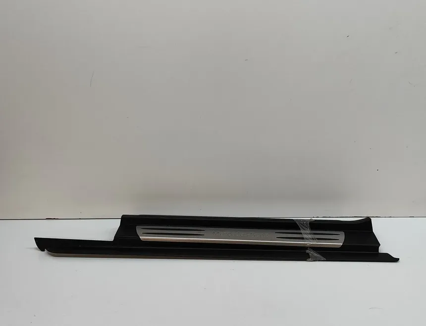 MERCEDES-BENZ SLK-Class R171 (2004-2011) Front Left Sill Trim A1716800135 31202545