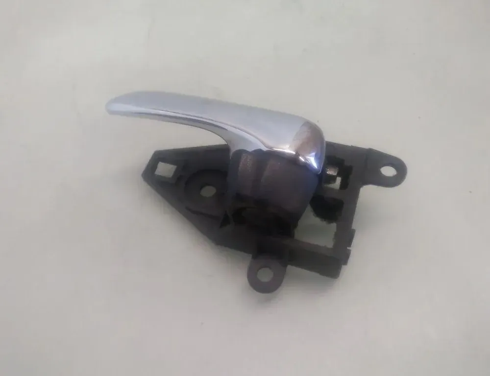TOYOTA Avensis Verso 1 generation (2001-2003) Left Rear Internal Opening Handle 35057733