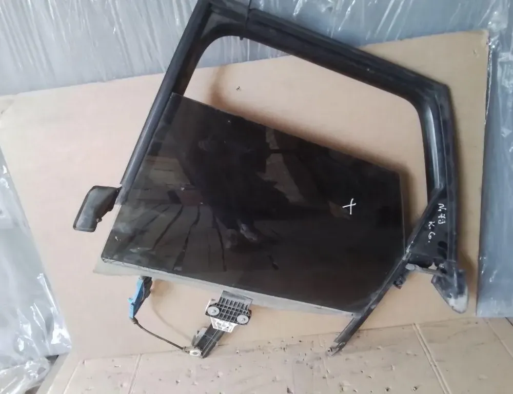 AUDI A4 B7/8E (2004-2008) Rear left door window lifter 35056440