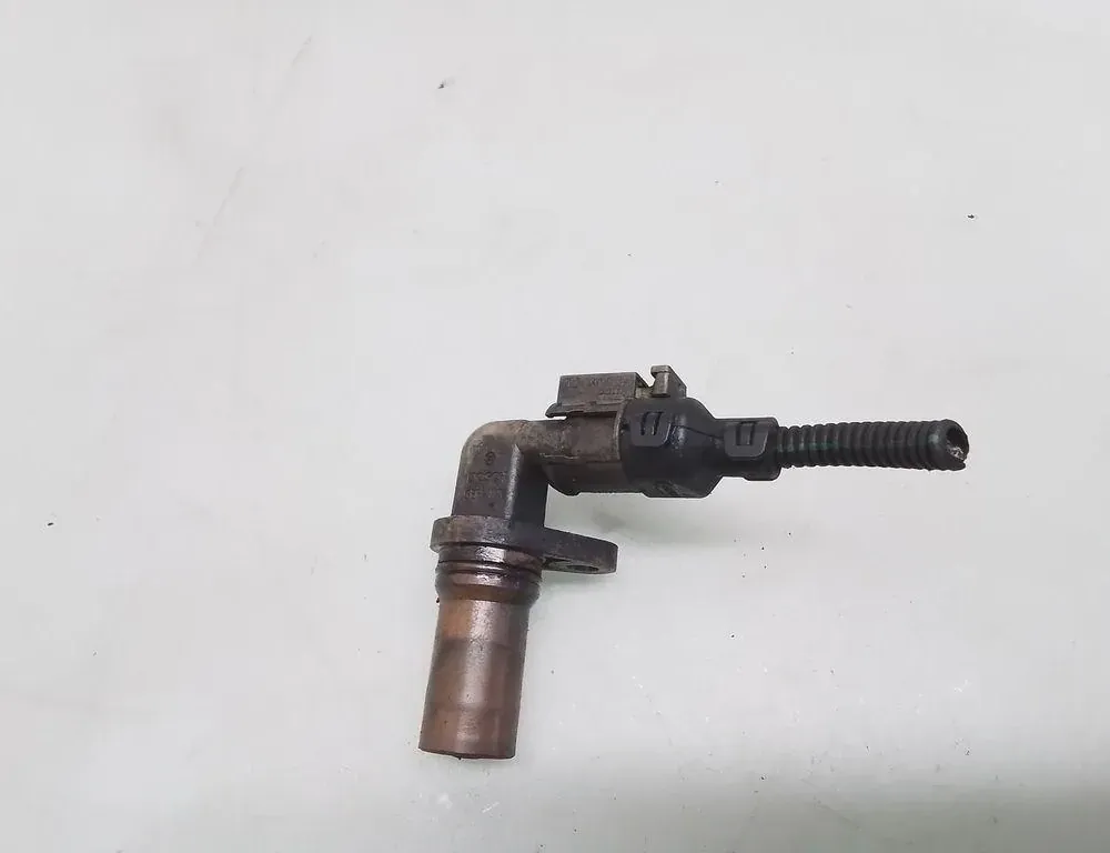 OPEL Zafira B (2005-2010) Crankshaft Position Sensor 0281002603 35057909