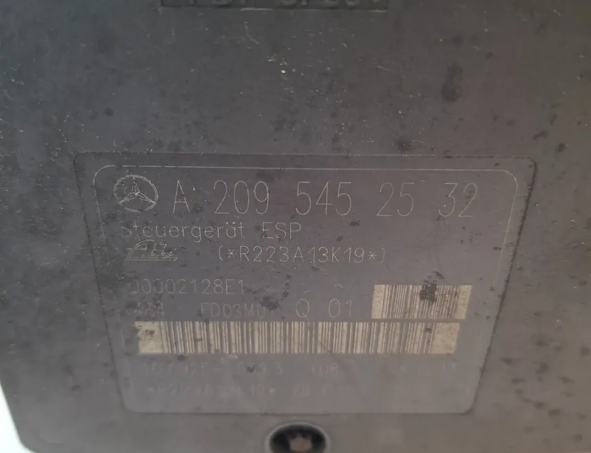 MERCEDES-BENZ C-Class W203/S203/CL203 (2000-2008) ABS Pump A2095452532,A2034310812 33093593