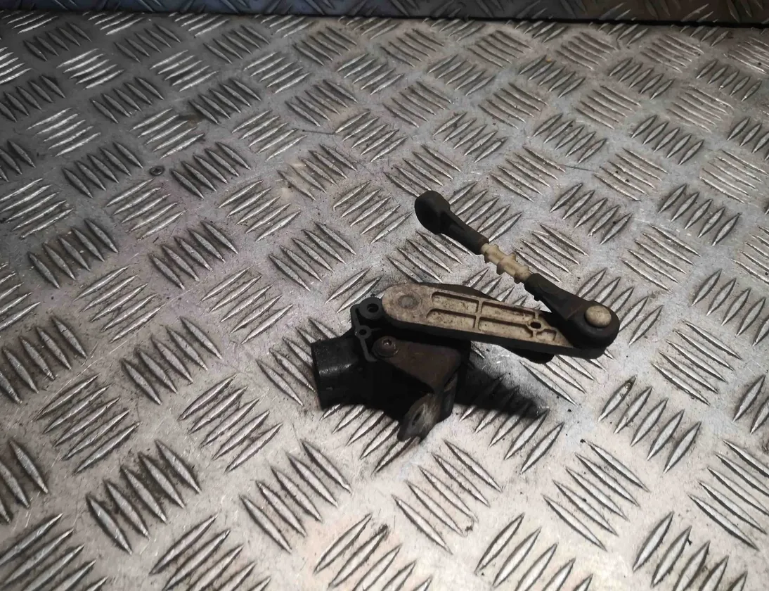 LAND ROVER Range Rover Sport 1 generation (2005-2013) Front Right Level Sensor rqh500570 32391927