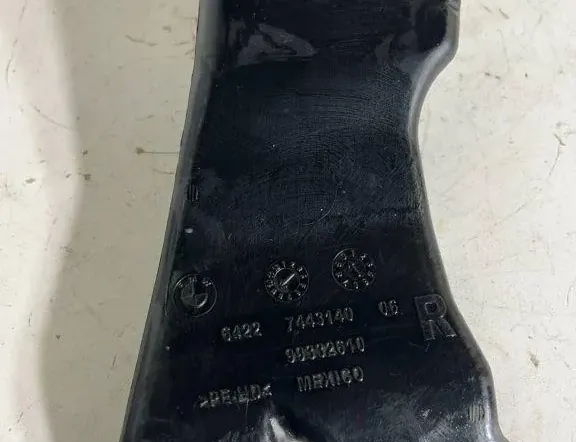 BMW 3 Series G20/G21/G28 (2018-2024) Air Intake Tube 7443140 35047407