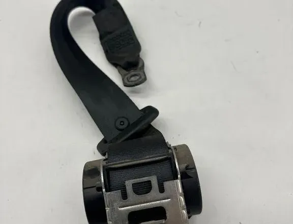 MITSUBISHI Colt 6 generation (2002-2013) Centura de siguranța dreapta spate 608404000A 35045338