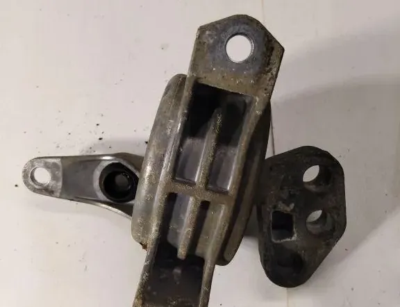 OPEL Meriva 2 generation (2010-2020) Front engine mount 13125627,M2581 35045266