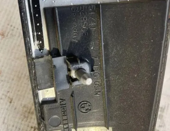 BMW M6 E63/E64 (2004-2010) Front Right Door Panel 71605,52850610,7116053 35051478