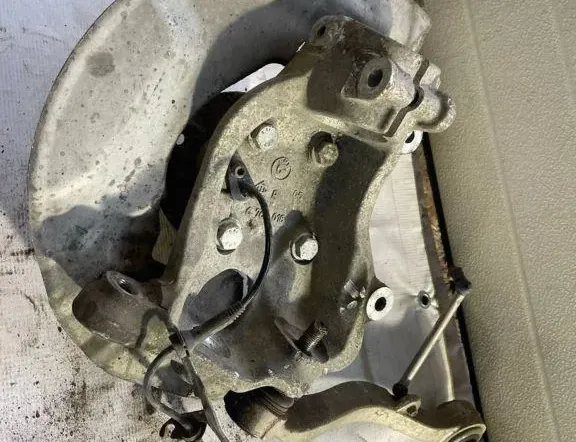 BMW 6 Series E63/E64 (2003-2010) Front Right Wheel Hub 6762018 35047441