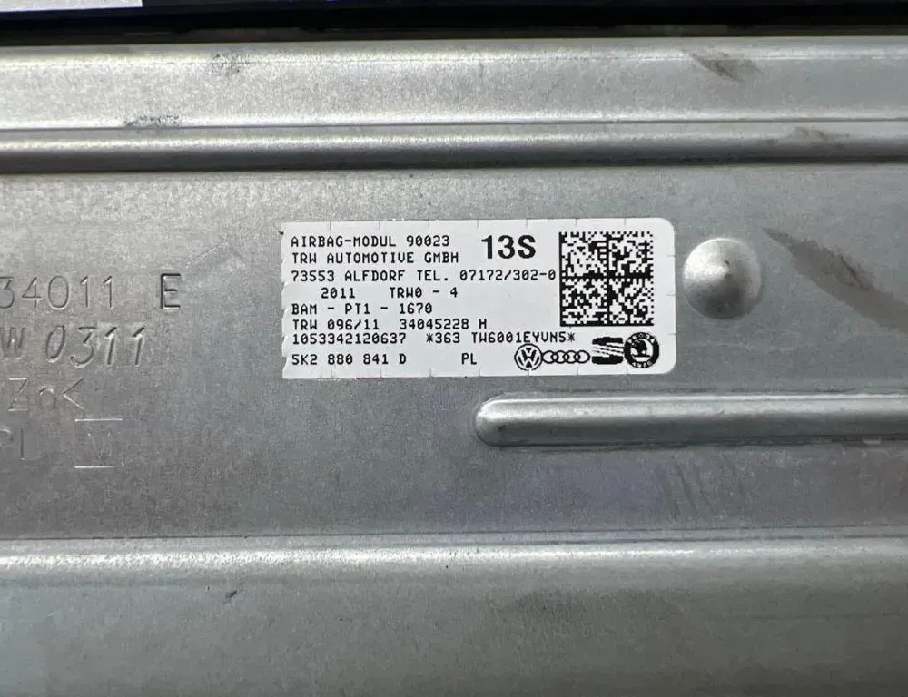 VOLKSWAGEN Golf 6 generation (2008-2015) Knee SRS Airbag 5K2880841D,071723020 35045308