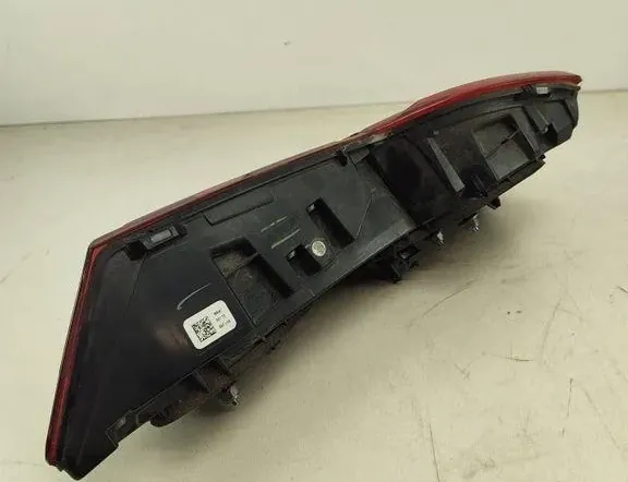 BMW X7 G07 (2018-2024) Right Side Tailgate Taillight 0135260300040916,2TZ01352603,H8744229304 35045946