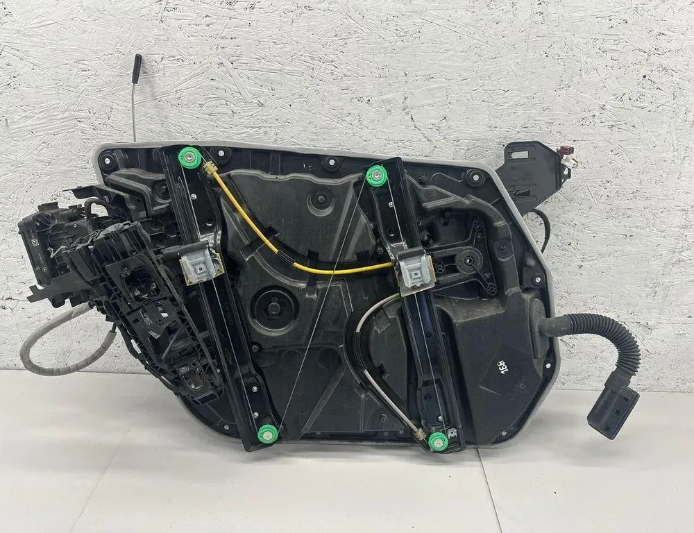 MERCEDES-BENZ GLC X253 (2015-2024) Rear left door window lifter BCFX253P 35051916