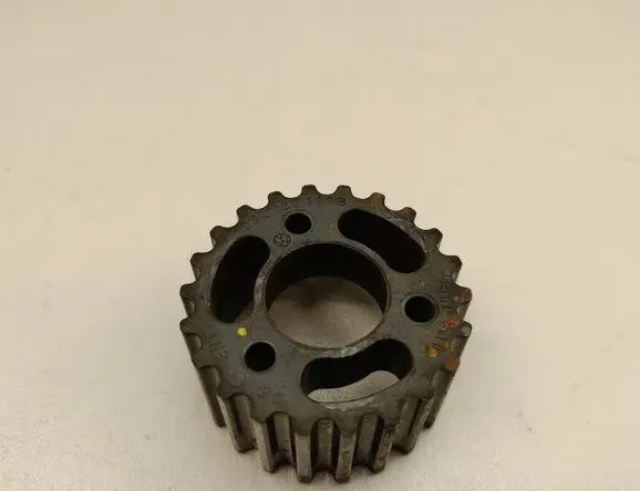 AUDI A4 B8/8K (2011-2016) Fuel pump sprocket 03L130111B 35045316