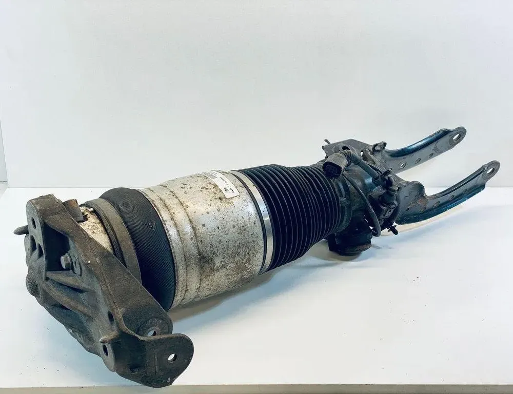 AUDI Q7 4M (2015-2024) Front right pneumatic shock absorber 7L8616040D 30680189
