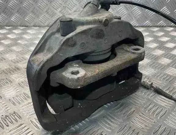 BMW 5 Series E60/E61 (2003-2010) Front Left Brake Caliper 6030324 32446742
