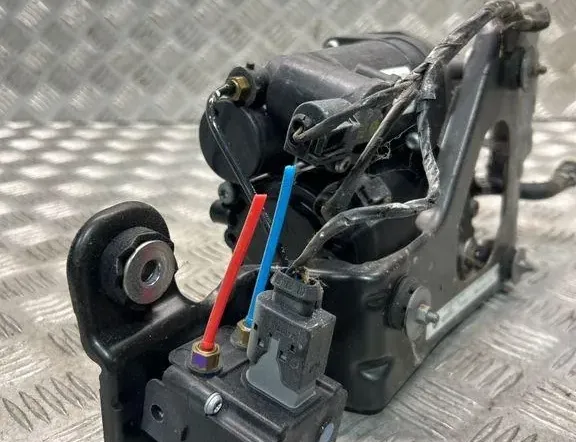 BMW X5 E70 (2006-2013) Suspension Compressor EBLV0514 35022809