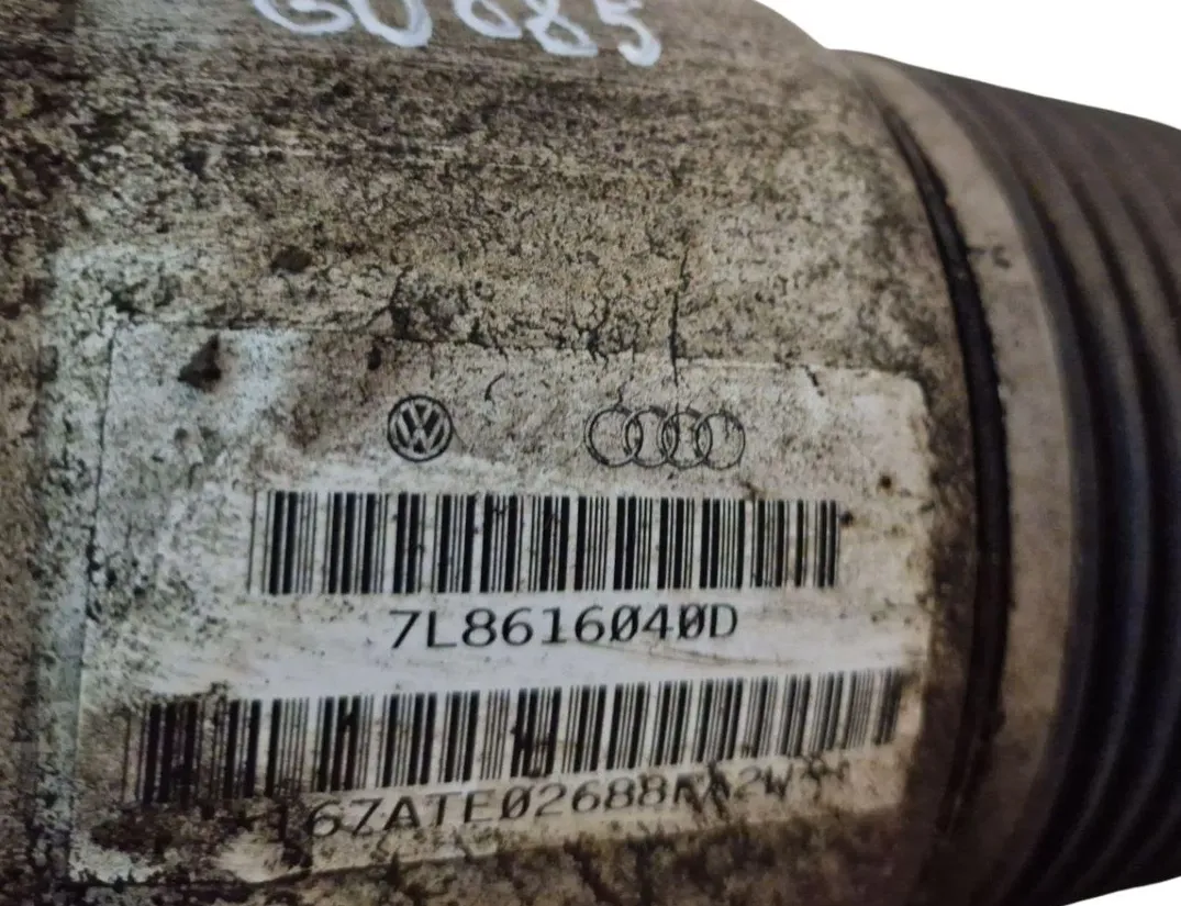 AUDI Q7 4M (2015-2024) Front right pneumatic shock absorber 7L8616040D 30160885