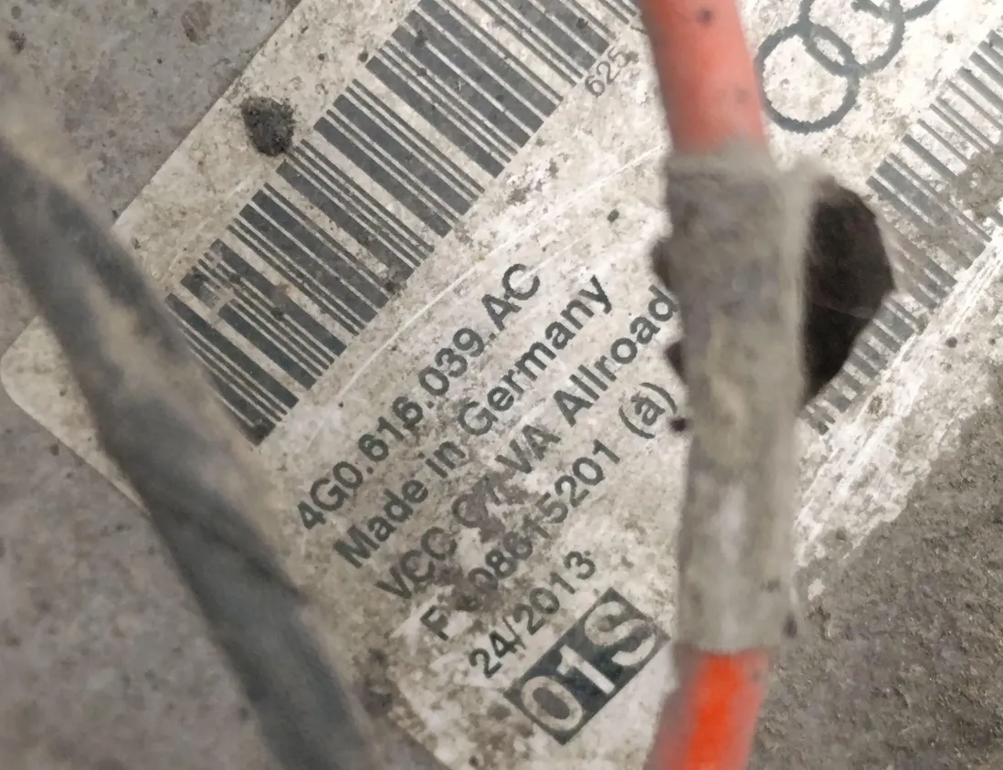 AUDI A6 allroad C7 (2012-2019)  Front left pneumatic shock absorber 4G0616039AC 29063798