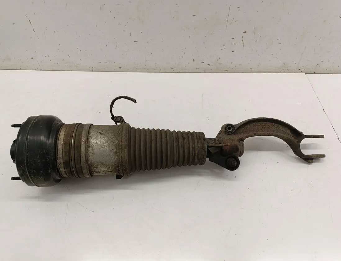 AUDI A6 allroad C7 (2012-2019)  Front left pneumatic shock absorber 4G0616039AC 29063798