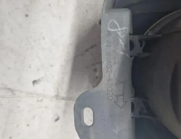 TOYOTA Prius 3 generation (XW30) (2009-2015) Front Right Fog Light 8148247020,89210657 34254693