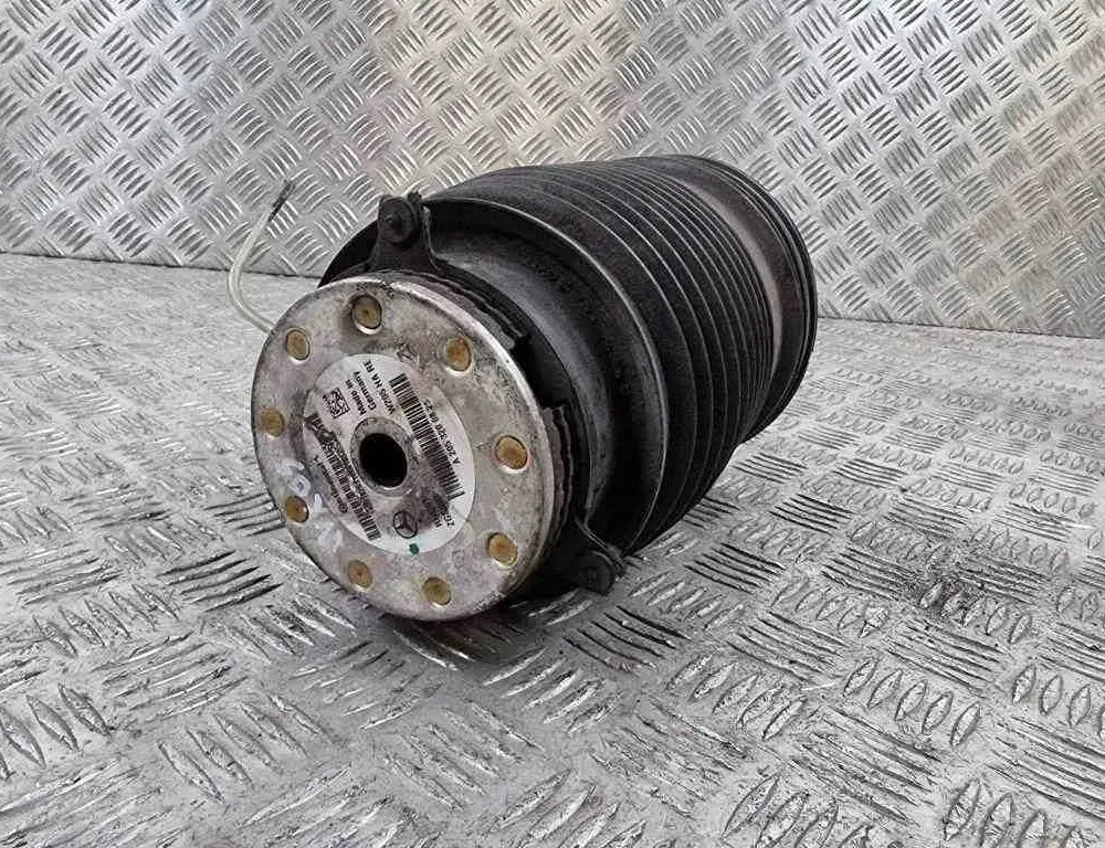MERCEDES-BENZ C-Class W205/S205/C205 (2014-2023) Rear Left Air Suspension Cushion A2053200825 32584857