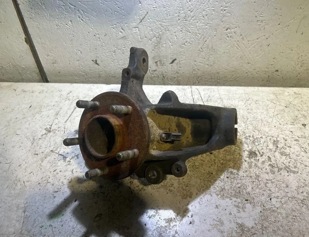 FORD Focus 3 generation (2011-2020) Axul butuc roți dreapta față 35045113