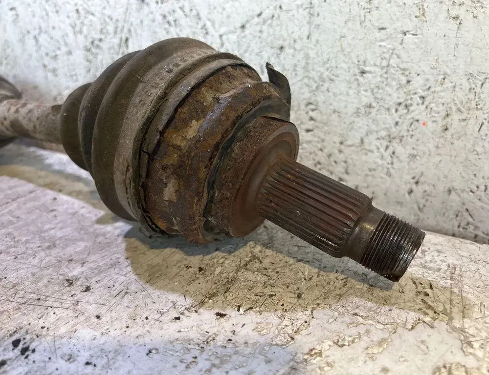 BMW X5 E53 (1999-2006) Front Left Driveshaft 35045021