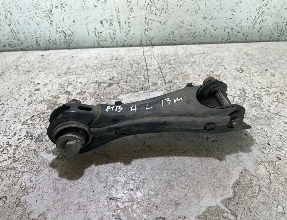 MERCEDES-BENZ A-Class W176 (2012-2018) Rear Right Arm 35038481