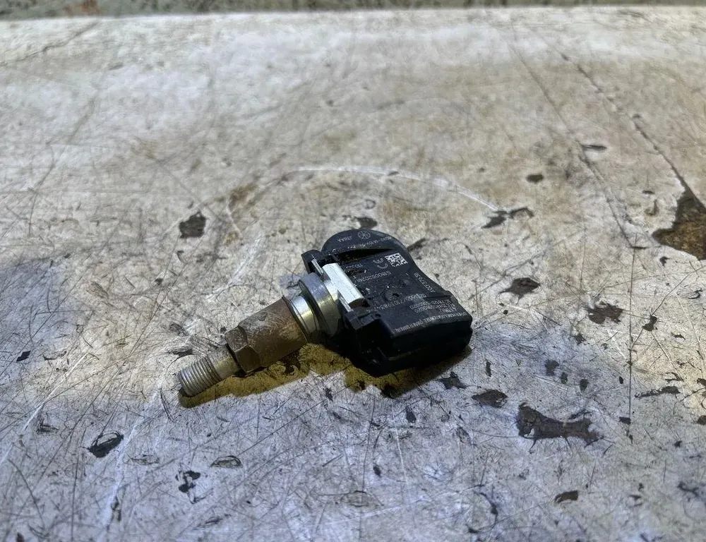 VOLVO XC60 1 generation (2008-2017) Tyre Pressure Sensor 8G921A159AC 35032251