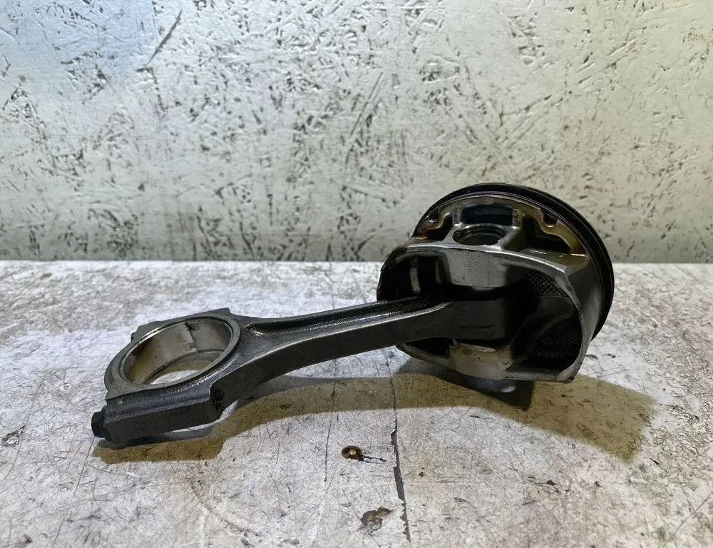 DODGE Challenger 3 generation (2008-2024) Piston 35038484