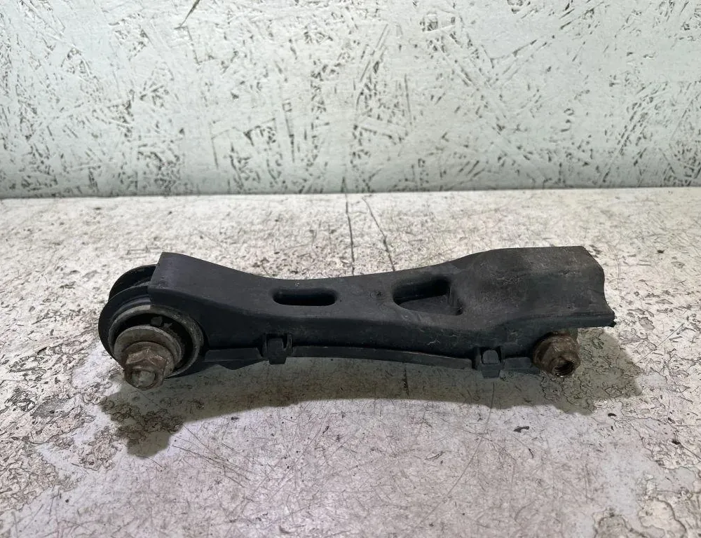 MERCEDES-BENZ A-Class W176 (2012-2018) Rear Right Arm 35038481