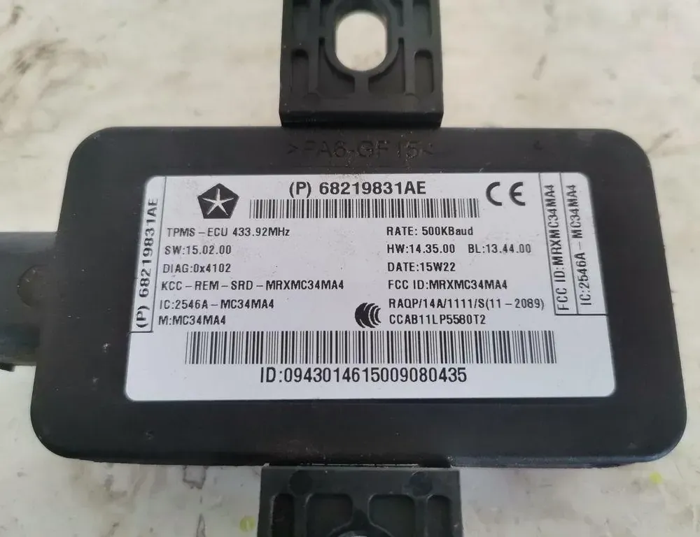 DODGE Challenger 3 generation (2008-2024) Tyre Pressure Sensor 68219831AE 35032018