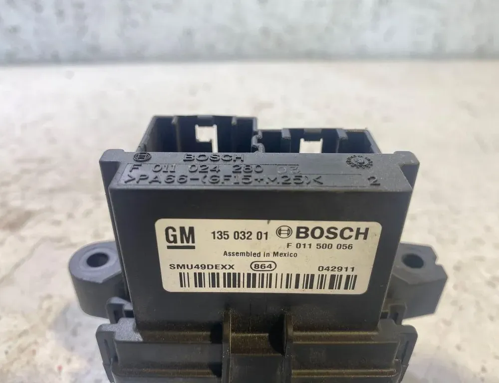 OPEL Insignia A (2008-2016) Heater blower motor/fan resistor F011500056,13503201 35043382