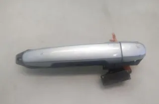 TOYOTA Avensis Verso 1 generation (2001-2003) Rear right door outer handle 35057775