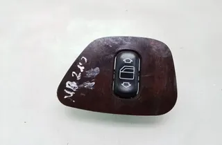 MERCEDES-BENZ E-Class W210/S210 (1995-2002) Rear Left Door Window Control Switches 35057766
