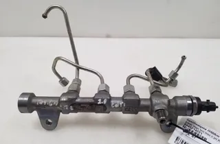 OPEL Insignia A (2008-2016) Fuel Rail 0445214221 35064463