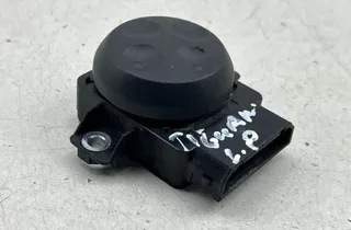 VOLKSWAGEN Tiguan 1 generation (2007-2017) Left Seat Control Switches 03481451,8E0959777B 34120726